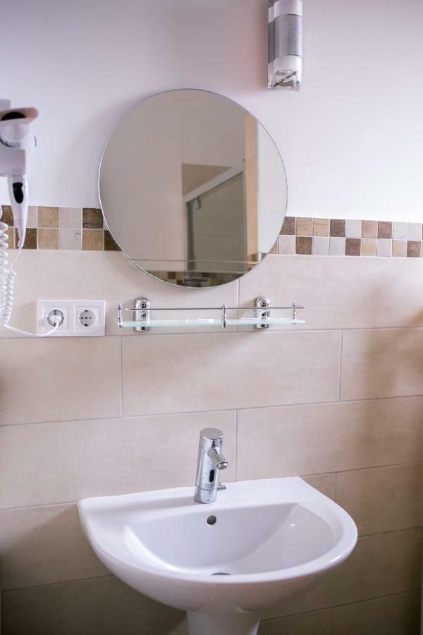 מלון Sangeorgiu de Padure Casa Claudia מראה חיצוני תמונה